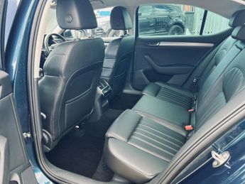 SKODA SUPERB 1.6 TDI GreenLine SE L Executive Hatchback 5dr Diesel Manual Eur