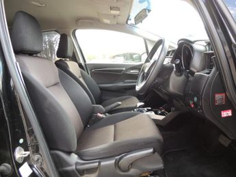 HONDA FIT 1.5 HYBRID AUTO
