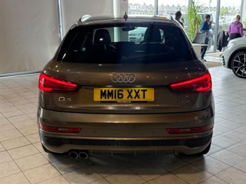 AUDI Q3 2.0 TDI S line Plus