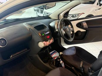 TOYOTA AYGO 1.0 VVT-i Ice