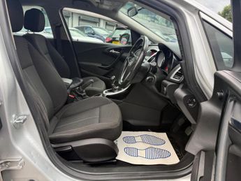 VAUXHALL ASTRA 1.6i SRi Euro 6 5dr