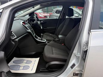 VAUXHALL ASTRA 1.6i SRi Euro 6 5dr