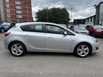 VAUXHALL ASTRA 1.6i SRi Euro 6 5dr