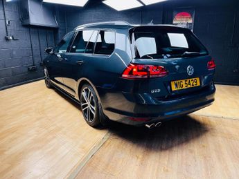 VOLKSWAGEN GOLF 2.0 TDI BlueMotion Tech GTD (Nav) DSG Euro 6 (s/s) 5dr