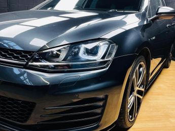 VOLKSWAGEN GOLF 2.0 TDI BlueMotion Tech GTD (Nav) DSG Euro 6 (s/s) 5dr