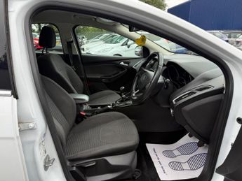 FORD FOCUS 1.0T EcoBoost Titanium Euro 6 (s/s) 5dr