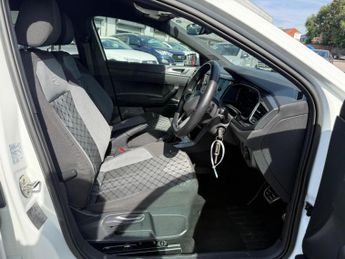 VOLKSWAGEN POLO 1.0 TSI R-Line DSG Euro 6 (s/s) 5dr