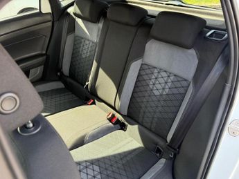 VOLKSWAGEN POLO 1.0 TSI R-Line DSG Euro 6 (s/s) 5dr