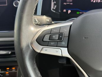 VOLKSWAGEN POLO 1.0 TSI R-Line DSG Euro 6 (s/s) 5dr