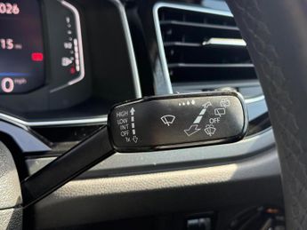 VOLKSWAGEN POLO 1.0 TSI R-Line DSG Euro 6 (s/s) 5dr