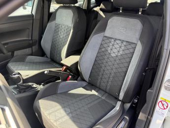 VOLKSWAGEN POLO 1.0 TSI R-Line DSG Euro 6 (s/s) 5dr