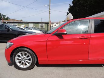 BMW 1 SERIES 1.6 116i ES AUTO 5dr