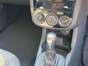 VAUXHALL CORSA 1.4 16V SE Auto Euro 5 5dr