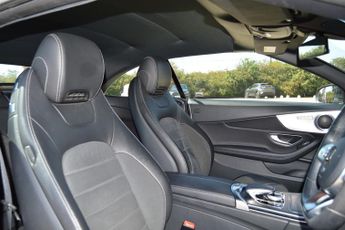 MERCEDES-BENZ C CLASS 2.0 C300d AMG Line