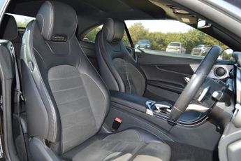 MERCEDES-BENZ C CLASS 2.0 C300d AMG Line