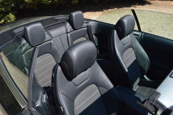 MERCEDES-BENZ C CLASS 2.0 C300d AMG Line