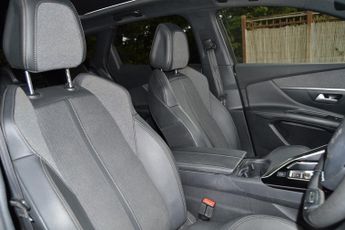 PEUGEOT 3008 1.5 BlueHDi GT Line Premium