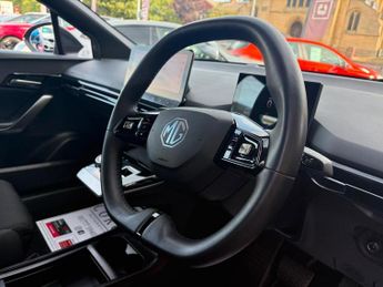 MG MG4 51kWh SE Auto 5dr