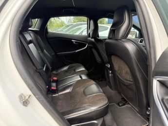 VOLVO V40 2.0 D2 R-Design Euro 6 (s/s) 5dr