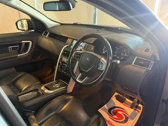 LAND ROVER DISCOVERY SPORT 2.0 TD4 HSE Black
