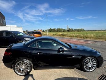 MERCEDES-BENZ SLC 2.1 SLC250d AMG Line