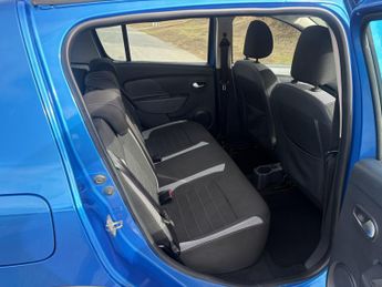 DACIA SANDERO STEPWAY 0.9 Stepway Laureate TCe 90
