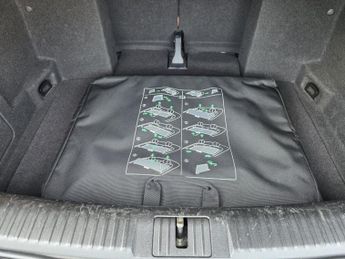 VOLKSWAGEN GOLF 2.0 TDI BlueMotion Tech SE