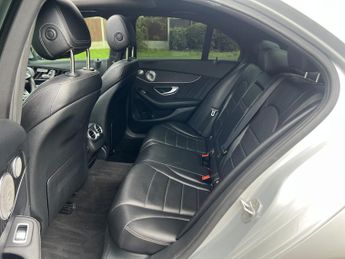 MERCEDES-BENZ C CLASS 2.1 C300dh AMG Line