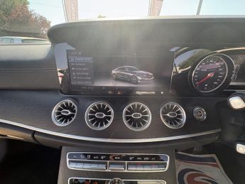 MERCEDES-BENZ E CLASS 2.0 E220d AMG Line