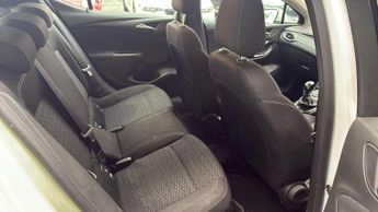 VAUXHALL ASTRA 1.0i Turbo ecoTEC SRi Euro 6 (s/s) 5dr