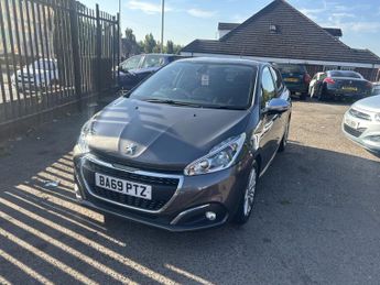 Peugeot 208 1.2 PureTech Signature