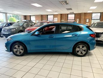 BMW 1 SERIES 1.5 118i SE
