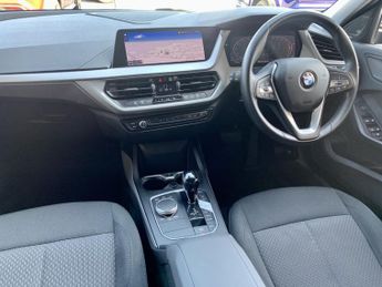 BMW 1 SERIES 1.5 118i SE