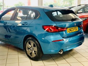 BMW 1 SERIES 1.5 118i SE