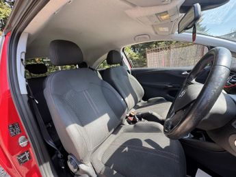 FORD FIESTA 1.0 Fiesta Titanium 5 door 1.0L EcoBoost 125PS mHEV FWD 7-Speed 