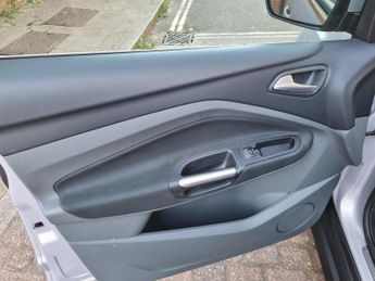 FORD C-MAX 1.6 Titanium