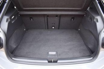VOLKSWAGEN ID.3 Pro Performance 58kWh Max Auto 5dr