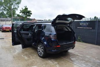 LAND ROVER DISCOVERY SPORT 1.5 P300e 12.2kWh R-Dynamic HSE Auto 4WD Euro 6 (s/s) 5dr