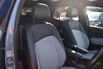 VOLKSWAGEN ID.3 Pro Performance 58kWh Family Auto 5dr