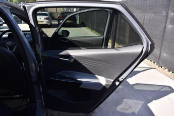 VOLKSWAGEN ID.3 Pro Performance 58kWh Family Auto 5dr