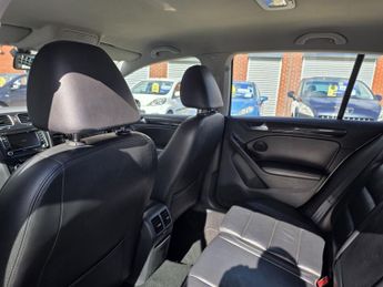 VOLKSWAGEN GOLF 1.6 TDI Match