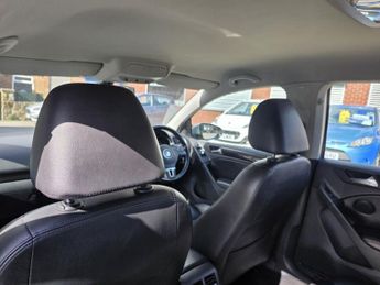 VOLKSWAGEN GOLF 1.6 TDI Match