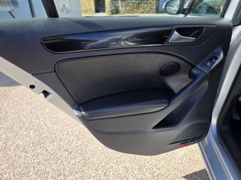 VOLKSWAGEN GOLF 1.6 TDI Match