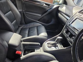 VOLKSWAGEN GOLF 1.6 TDI Match