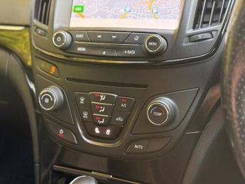 VAUXHALL INSIGNIA 2.0 CDTi SRi Nav Auto Euro 5 5dr