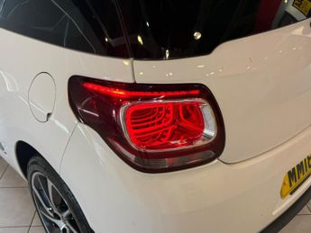 DS AUTOMOBILES DS 3 1.2 PureTech Connected Chic