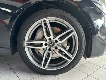 MERCEDES-BENZ E CLASS 2.0 E220d AMG Line