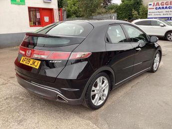HONDA CIVIC 2.2 i-CTDi ES 5dr