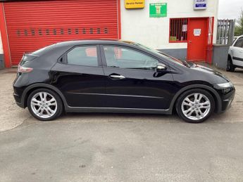 HONDA CIVIC 2.2 i-CTDi ES 5dr