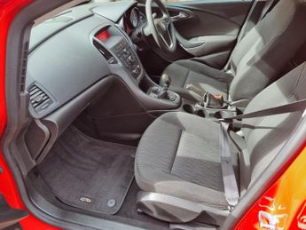 VAUXHALL ASTRA 1.6 i Design